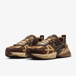 The Nike V2K Run - Light British Tan Sesame