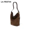 LA FESTIN Red